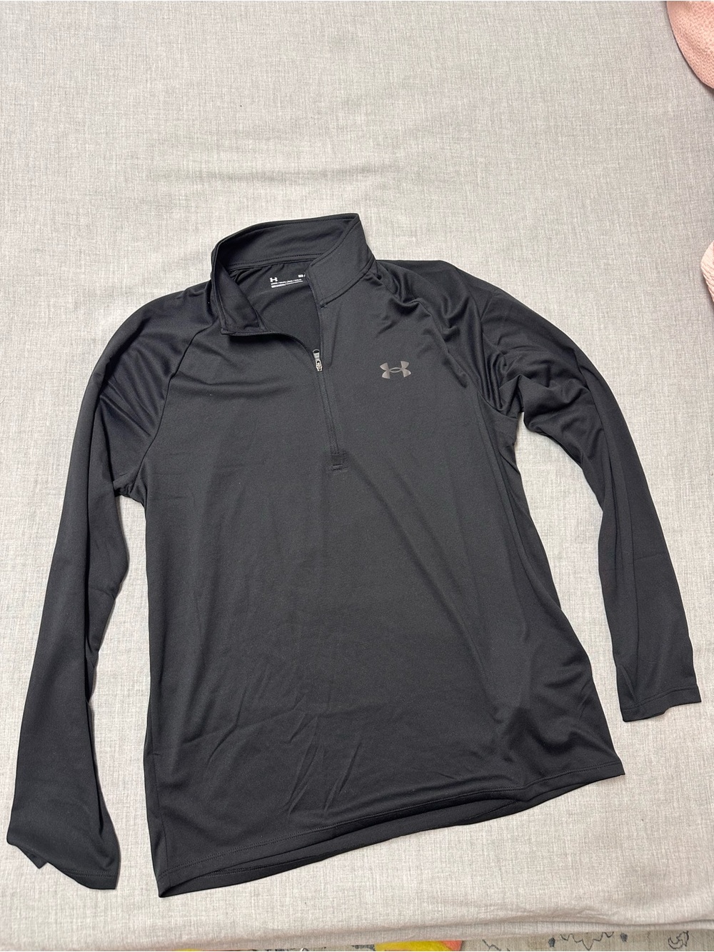 NWT Under Armour Men’s Black Quarter-Zip Performance Pullover Sz M